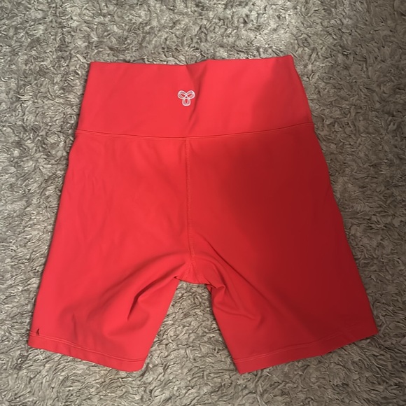 SOLD ✨Aritzia Biker Shorts✨ - Picture 3 of 5